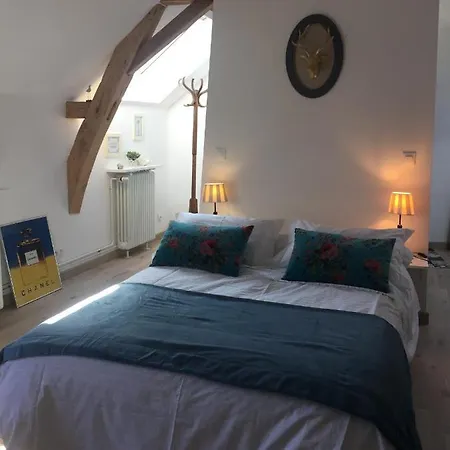 Oda ve Kahvaltı 2 Descartes La Flèche