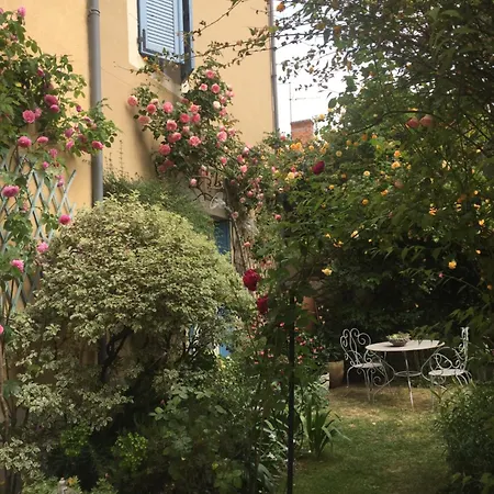 Bed & Breakfast 2 Descartes La Fleche