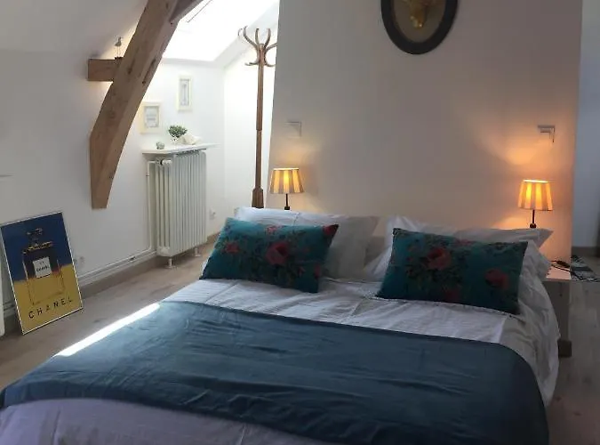 Oda ve Kahvaltı 2 Descartes La Flèche