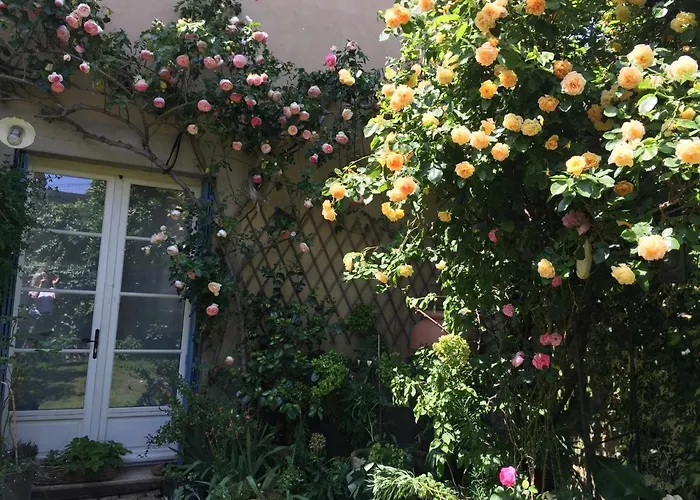 2 Descartes Bed & Breakfast La Fleche