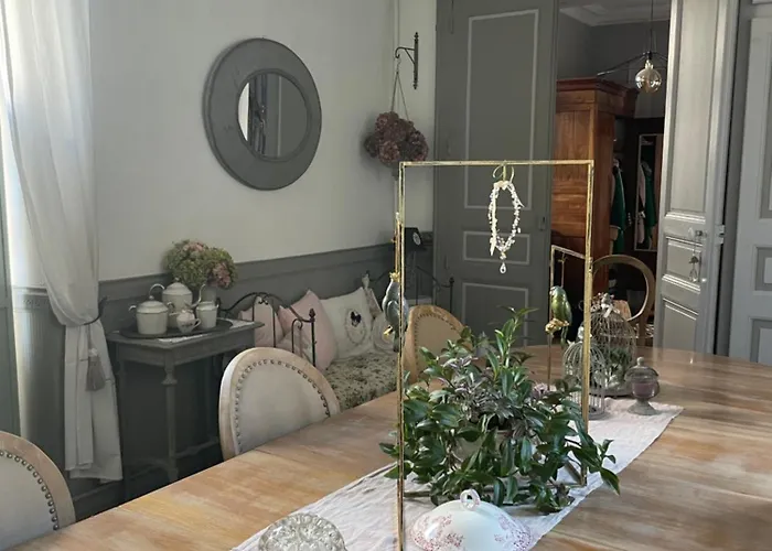 2 Descartes Bed & Breakfast 3*